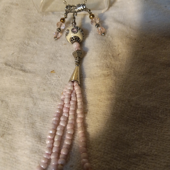 New, handmade 18in silver 🔗 necklace  with hanging 5in tassel bead bottom . - Picture 3 of 6